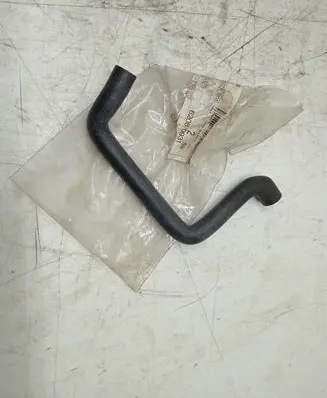 Coolant pipe/hose