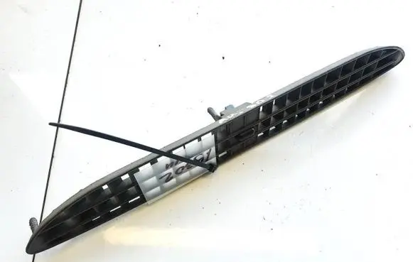 Audi A6 S6 C5 4B Dash center air vent grill 4b0819635