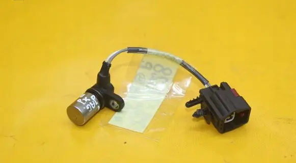 Jaguar XJ X350 Camshaft position sensor 029600-0840