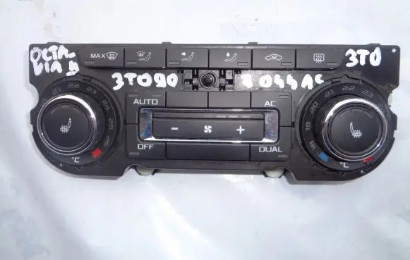 Skoda Octavia Mk2 (1Z) Climate control unit 3T0907044AC