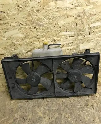 Mazda 6 Radiator cooling fan shroud