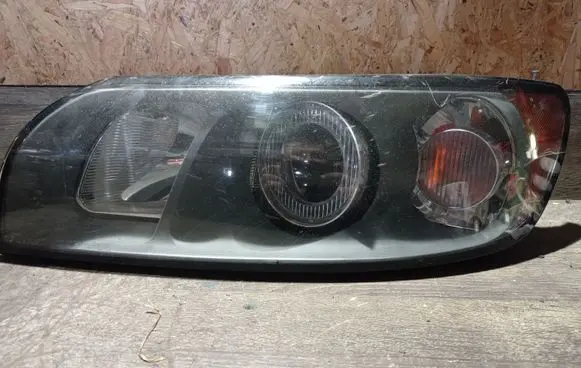Volvo V50 Headlight/headlamp