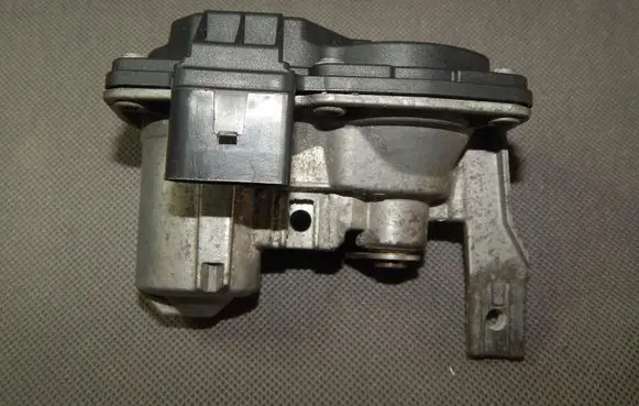 Audi Q5 SQ5 Throttle valve 8W0253691