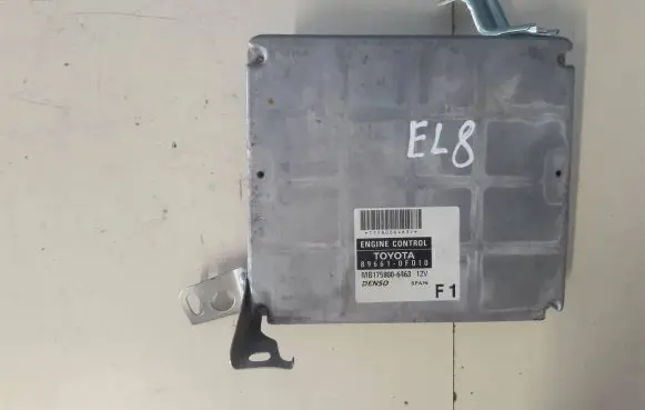 Toyota Corolla Verso AR10 Engine control unit/module 896610F010