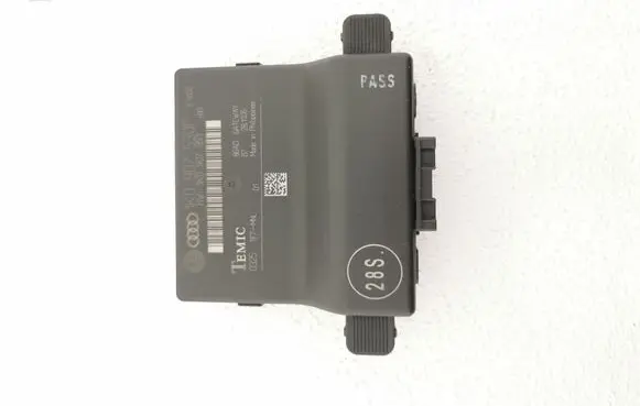 Volkswagen PASSAT B7 Gateway control module 1K0907530F 1K0907951