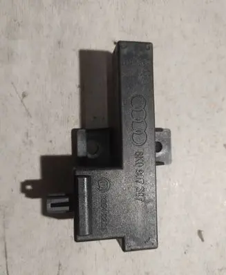 Volkswagen Touareg II Keyless (KESSY) go control unit/module 8K0907247 33542221