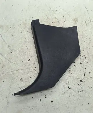 Mercedes-Benz ML W164 (A) pillar trim A1646908925 2694932 SA17709425