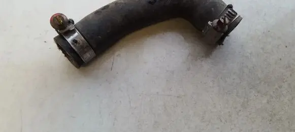 Mercedes-Benz C W202 Engine coolant pipe/hose 2028323394