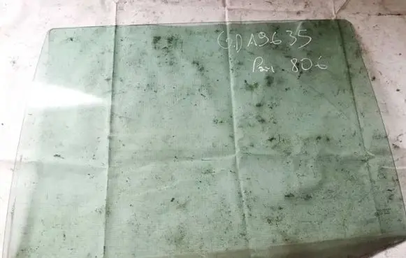 Peugeot 806 Rear door window glass as2