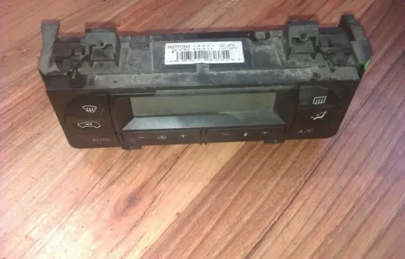 Citroen C3 Climate control unit 96377775XT