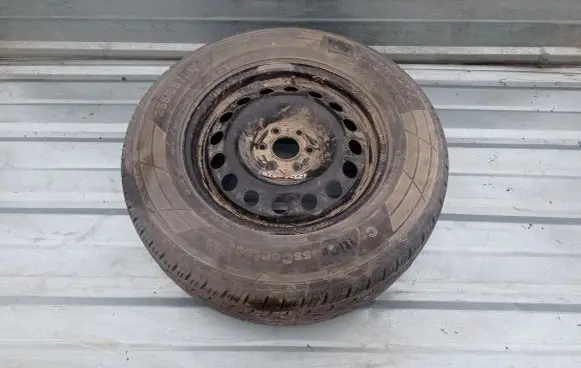 Nissan Navara D23 R17 spare wheel 