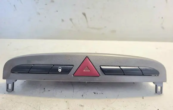Peugeot 308 Hazard light switch 9659417177 03069000