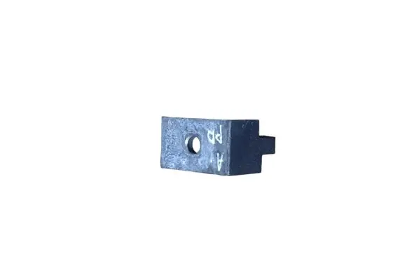 BMW X6 E71 Front door lower hinge 7068074