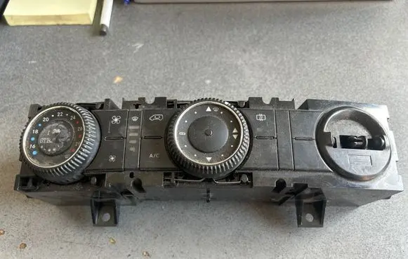 Mercedes-Benz Sprinter W906 Climate control unit 5HB00901208 C9943004 A9068301785KZ