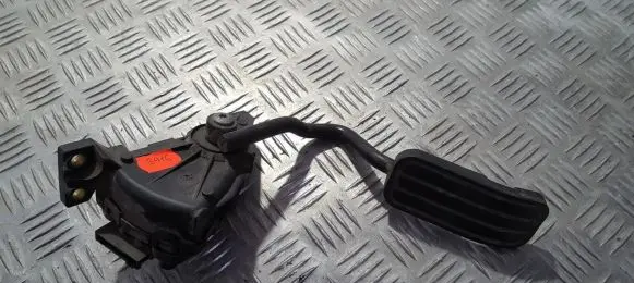 Seat Alhambra (Mk1) Accelerator throttle pedal 7m1723507a