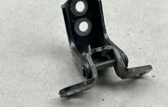 Nissan Murano Z52 Rear door lower hinge