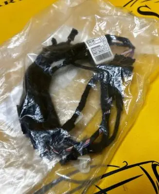 BMW X1 F48 F49 Front door wiring loom/harness boot 61129384589 9384589
