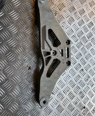 Audi A6 S6 C6 4F Rear differential/diff mount bracket 4F0599287