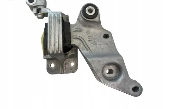 Engine mount bracket