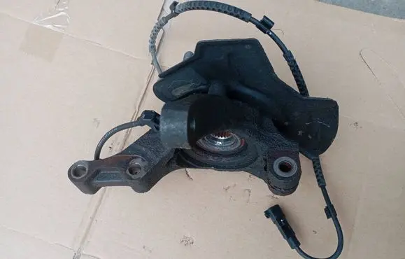 Chevrolet Spark Front wheel hub spindle knuckle M300