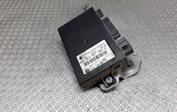 Volkswagen Touran I Tow bar trailer control unit/module 8E0907383A
