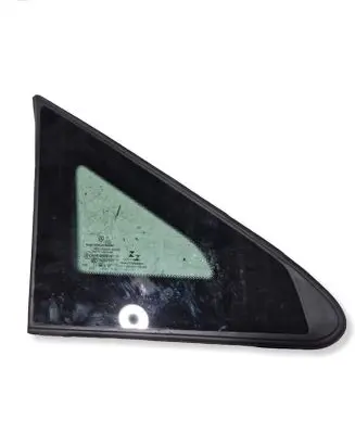 Mercedes-Benz Vito Viano W447 Front triangle window/glass 