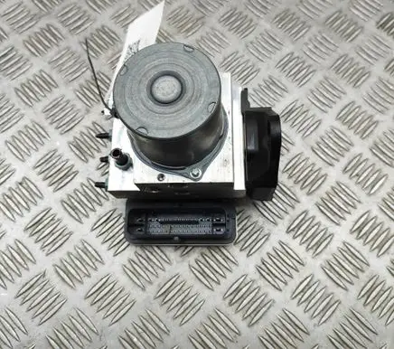 Audi Q7 4M ABS Pump 4M6907379AE 4M6907379B