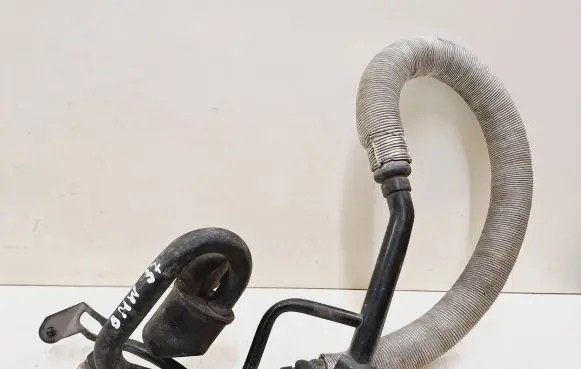 BMW 3 E46 Air conditioning (A/C) pipe/hose 