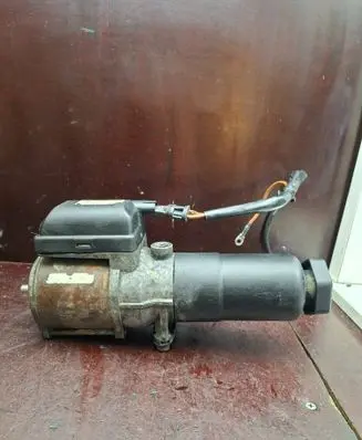 Mercedes-Benz Vaneo W414 Power steering pump A4144660001