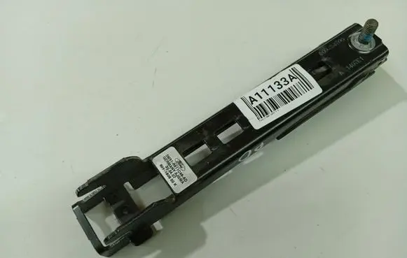 Ford C-MAX I Seat belt adjustment rail 3M51R611C46AD