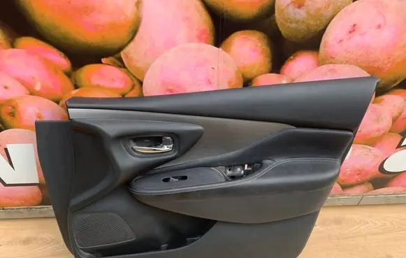Nissan Murano Z52 Front door card panel trim