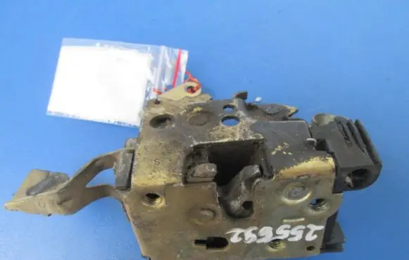 Peugeot Boxer Front door lock
