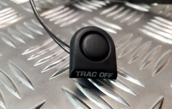 Traction control (ASR) switch