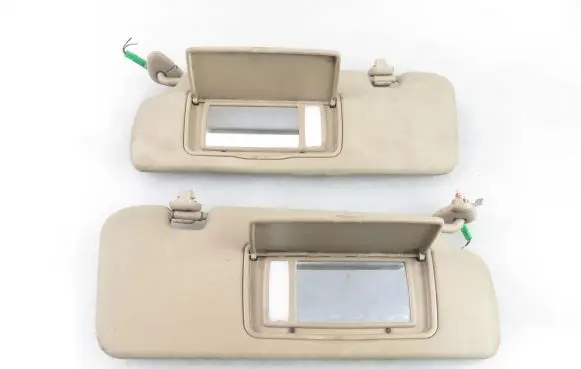 Sun visor clip/hook/bracket