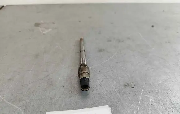 Mercedes-Benz S W222 Glow plug A0011597301