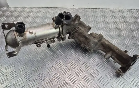 Mercedes-Benz C W204 EGR valve cooler A6461400475 A6461401508