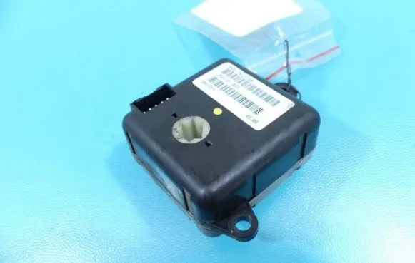 Suzuki XL7 II A/C air flow flap actuator/motor 12821201 IMPRK1356016