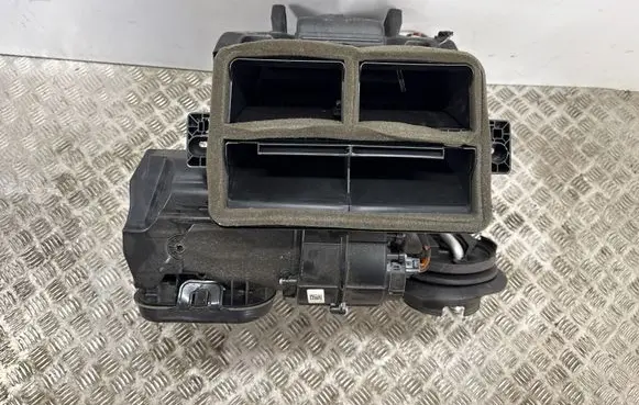 BMW X1 F48 F49 Interior heater climate box assembly 9383117 47870191 4854826