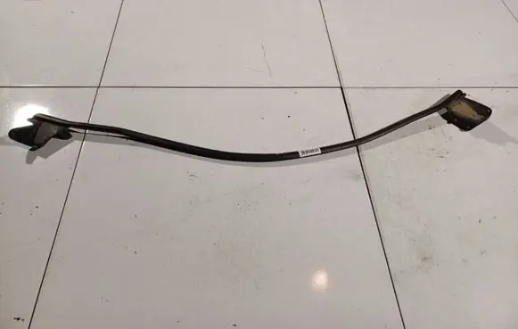 Seat Leon (1P) Windshield trim 1P0837477AB