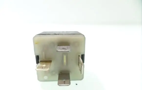 Audi A6 S6 C5 4B Other relay 431951253H