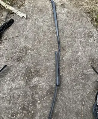 Peugeot Rifter Front wiper blade arm W75596