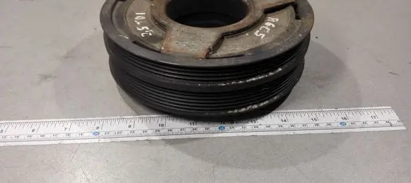 Audi A6 S6 C5 4B Crankshaft pulley 059105251M