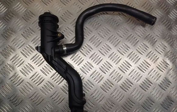 Citroen C5 Oil fill pipe 9654733980