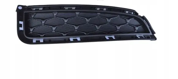 Hyundai i30 Front bumper upper radiator grill