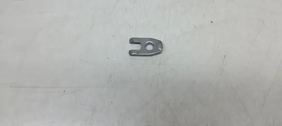 Renault Megane III Fuel Injector clamp holder 