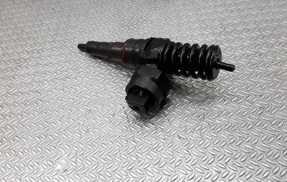 Fuel injector