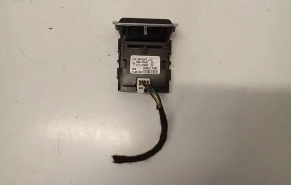 Mercedes-Benz S W222 Hand parking brake switch A2229050106 15463599 1502250547