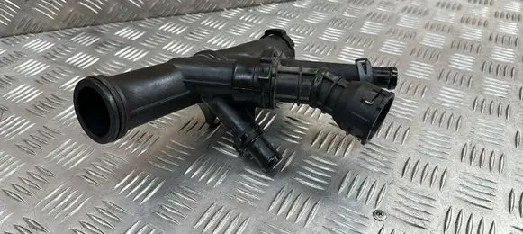 Volkswagen Sharan Engine coolant pipe/hose 04L121071E