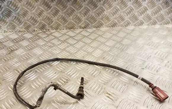 Volkswagen Jetta VI Lambda probe sensor 03L906088J