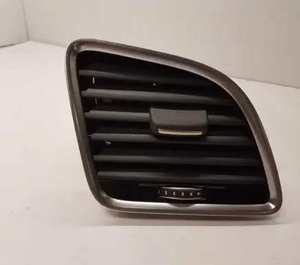 Audi Q3 8U Dashboard side air vent grill/cover trim 8U2820902D